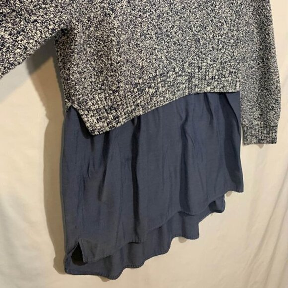 ☑️ A Pea in the Pod maternity sweater. Size large. Blue and white. New cond… - Picture 3 of 7